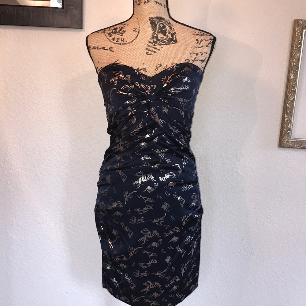 Nicole Miller Navy and Gold Formal Dress Size 4